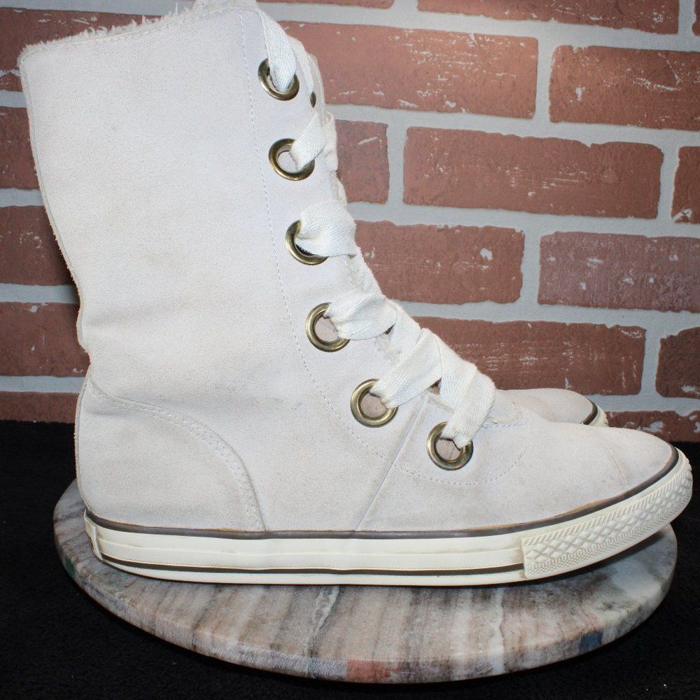 Converse Womens Size 10 Chuck Taylor Beverly Sneaker Boots Suede Fur Lined Shoes